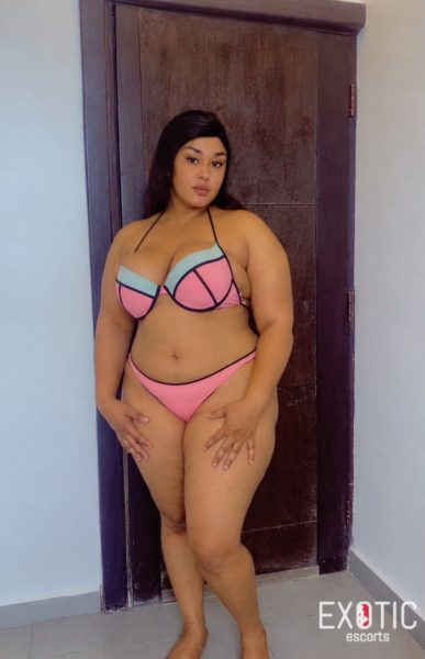 Lilian, escort in Sinza, Tanzania (photo 2)
