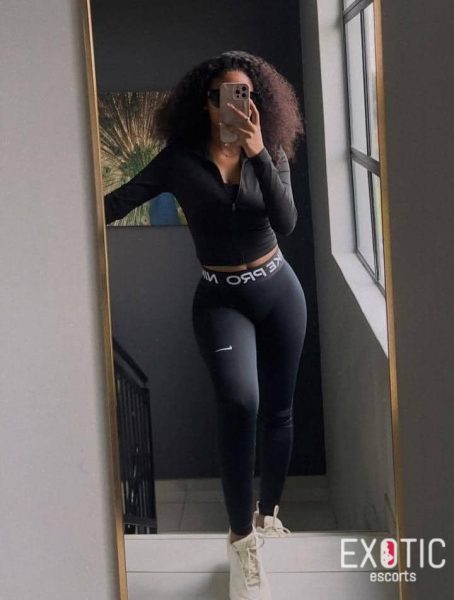 Careen, escort in Sinza, Tanzania (photo 2)