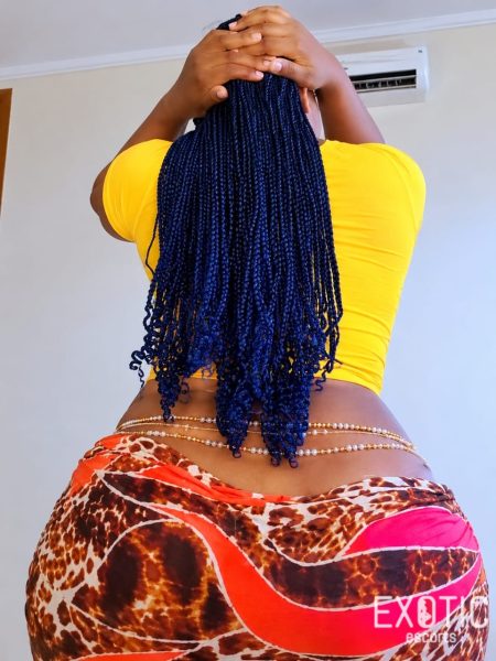 Happy, escort in Songea, Tanzania (photo 2)