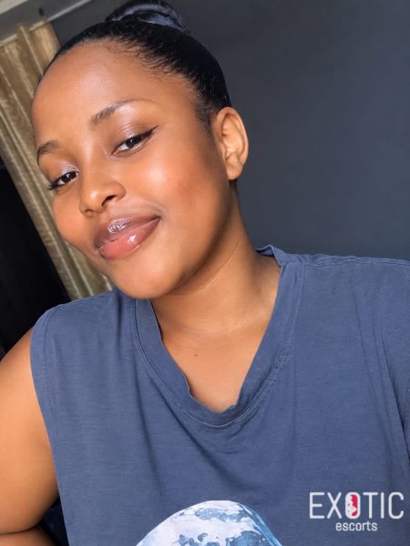 Happy, escort in Songea, Tanzania