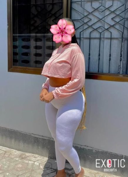 Marry Brown, escort in Mbagala Mission, Tanzania (photo 2)