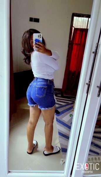 Dollar, escort in Moshi Town, Tanzania (photo 3)