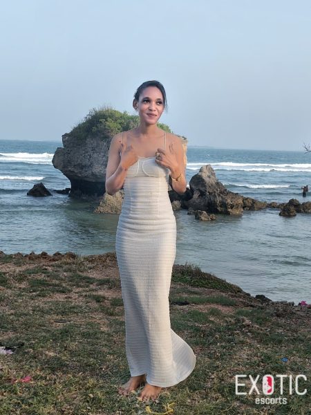 Lisa, escort in Nungwi, Tanzania (photo 2)