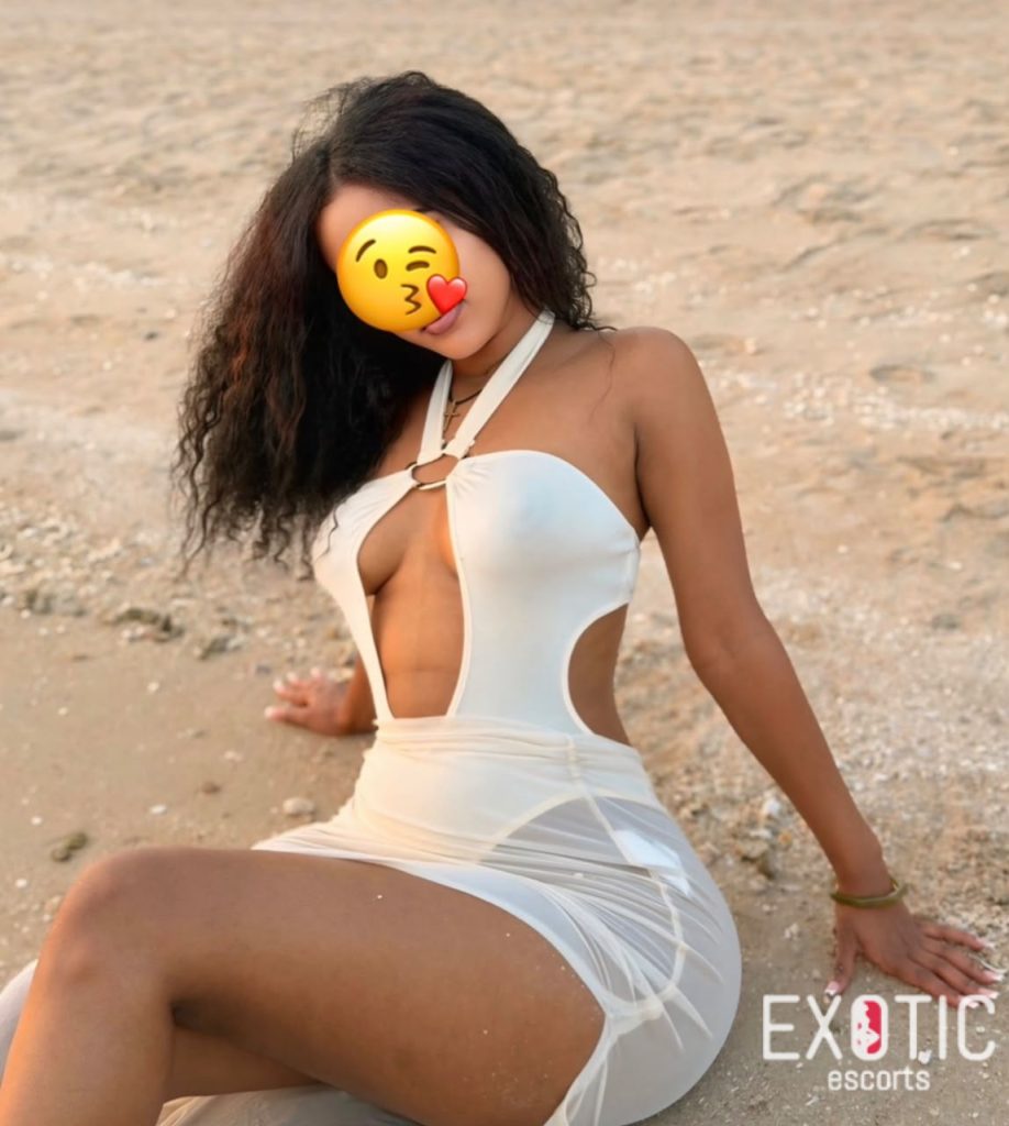 Reina, escort in Masaki, Tanzania