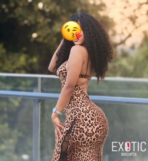 Reina, escort in Masaki, Tanzania (photo 2)