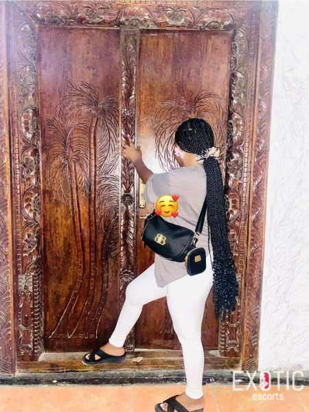Dee x2764, escort in Dar es salaam Town, Tanzania